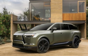 Представлен самый большой и дорогой электромобиль от Toyota
