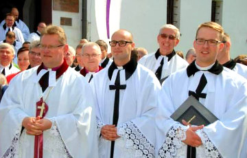 Католического священника из Польши не впустили в Беларусь