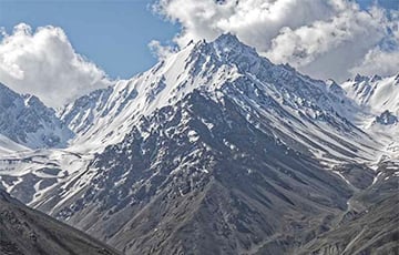 Беларусский альпинист сорвался при восхождении в Таджикистане