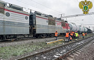 Между РФ и Крымом нарушено железнодорожное сообщение