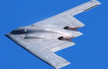 Бомбардировщики B-2, способные нести противобункерную бомбу, вылетели с авиабазы в Миссури