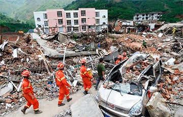 В Китае произошло мощное землетрясение: более 100 человек погибли