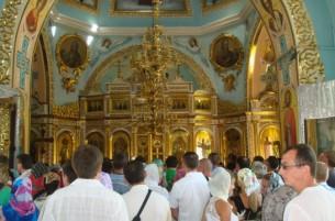 Будславской иконе Божьей Матери приехали поклониться тысячи паломников