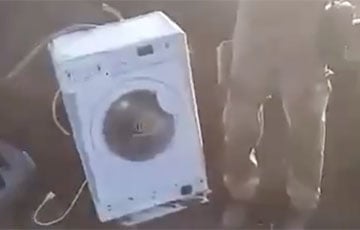 Бойцы ВСУ нашли стиральную машину на уничтоженный позициях московитов