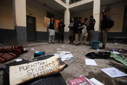 В Пакистане студенты подрались из-за дня всех влюбленных