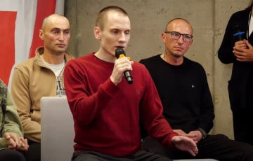 «Призываю: не останавливайтесь, там сидят люди, их надо спасти»