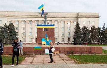 Жители Херсона со слезами радости встретили украинскую Нацполицию