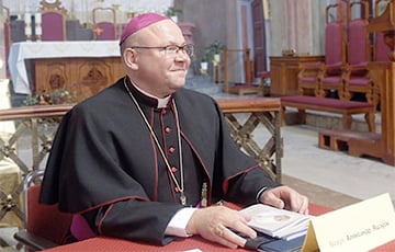 Беларусский епископ начал выкладывать в Instagram видео-проповеди
