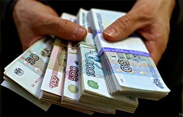 Московиты массово выносят наличные из банков