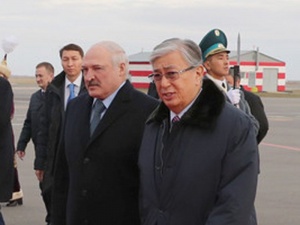 Лукашенко и Токаев договорились о поставках нефти, но соглашение сегодня подписано не будет