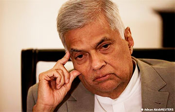 Парламент Шри-Ланки выбрал нового президента вместо сбежавшего