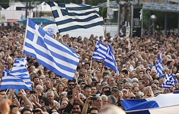 В Афинах всеобщая забастовка: общественный транспорт остановился