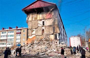 На Сахалине при взрыве обрушилась жилая многоэтажка