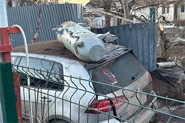 Украинка чудом выжила после того, как в ее спальню влетела боевая часть ракеты