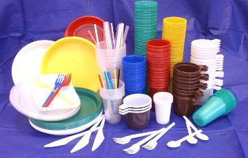 В ЕС перестанут использовать одноразовую пластиковую посуду