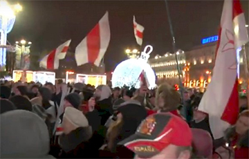 Белорусы идут на площадь Независимости