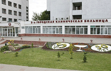 Видеофакт: В некоторых палатах больницы Минска лежат по 7-8 человек