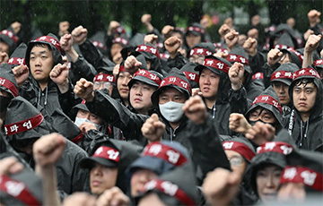 В Samsung более 30 тысяч работников объявили бессрочную забастовку