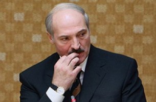 Лукашенко испугался экономического кризиса?