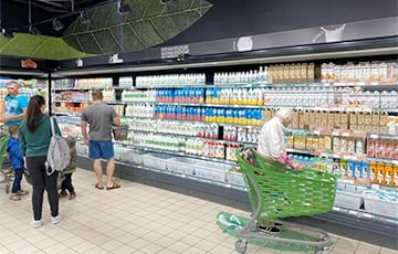 В беларусских магазинах возникли перебои с молоком