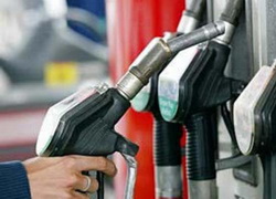 Завтра повысят цены на бензин