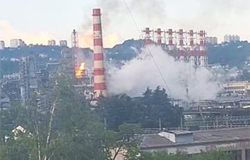 Новое видео удара по НПЗ в Туапсе: повреждения оказались намного серьезнее