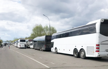 Беларусы жалуются на сбои в схеме, которая ускоряет прохождение границы с Польшей на автобусе