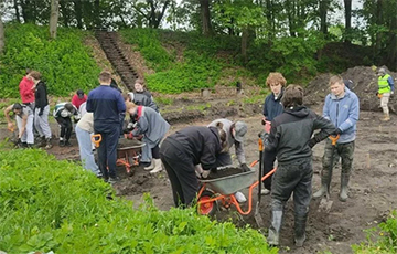 Археологи начали раскопки на площадке большого городища древнего Минска