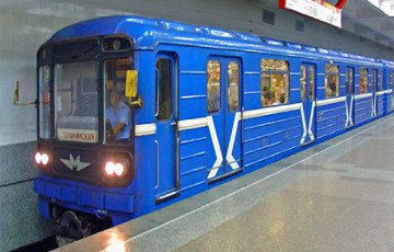В минском метро задерживаются поезда