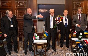 Бывшие главы Беларуси, Литвы и Молдовы рассказали, как вернуть Крым