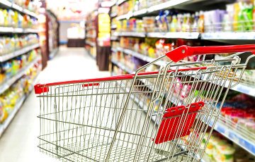 До конца года Беларусь обязана отменить ассортиментные перечни товаров в магазинах