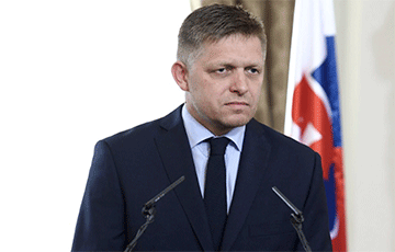Politico: Промосковитского победителя выборов в Словакии могут выгнать из Европарламента
