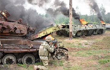 Forbes: Московитские танки попали в ловушку под Кураховкой