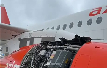 Московитский Superjet-100 начал разваливаться в воздухе