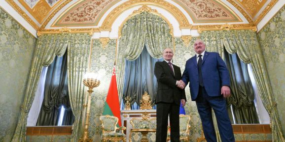 Путин назвал Беларусь возможной площадкой для переговоров по Украине