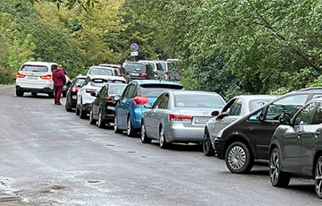 Очередь легковых авто на въезд в Литву за сутки выросла почти в четыре раза