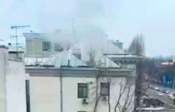 Из российского посольства в Киеве пошел дым