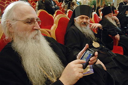РПЦ запустила первый православный мессенджер