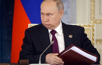 Обвал рейтингов Путина: начались тектонические сдвиги в РФ
