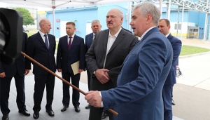 Лукашенко постарается удвоить зарплаты. В следующей пятилетке