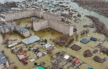 Города уходят под воду под звуки сирены: «кара небесная» накрыла Московию