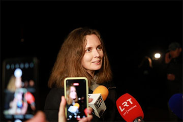 В Литву приехала часть освобожденных политзаключенных