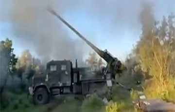 Появилось новое видео обстрелов оккупантов на острове Змеиный из украинской гаубицы «Богдана»