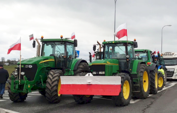 Польские фермеры заблокировали главную магистраль в Германию