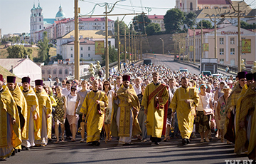 В Гродно прошел крестный ход в день памяти белорусских святых