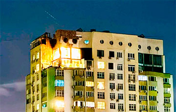 Мощный взрыв и сильный пожар: московитский «шахед» ударил по жилому дому в Киеве