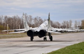 Украинские летчики-асы показали экстремальный полет на МиГ-29