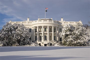 Белый дом: Трамп допускает все варианты действий против Ирана