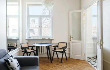 В Минске продают квартиру в доме, где жила культурная элита БССР
