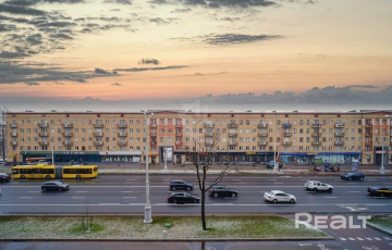 В Минске продают квартиру Кондрата Крапивы